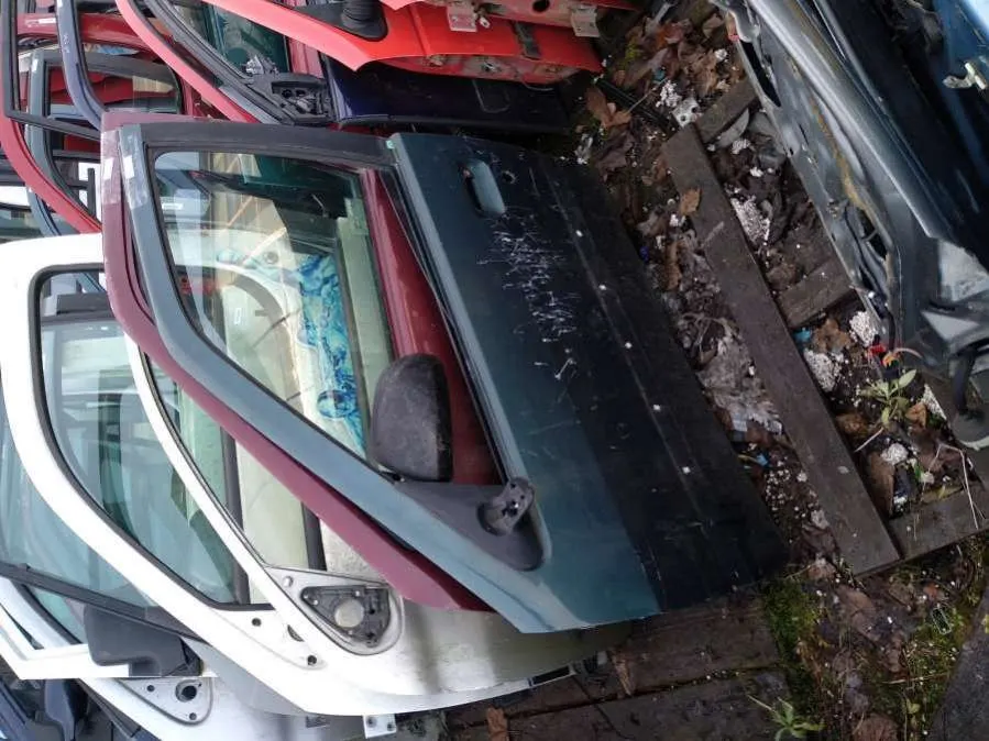 Дверь передняя левая Peugeot 306 1 поколение