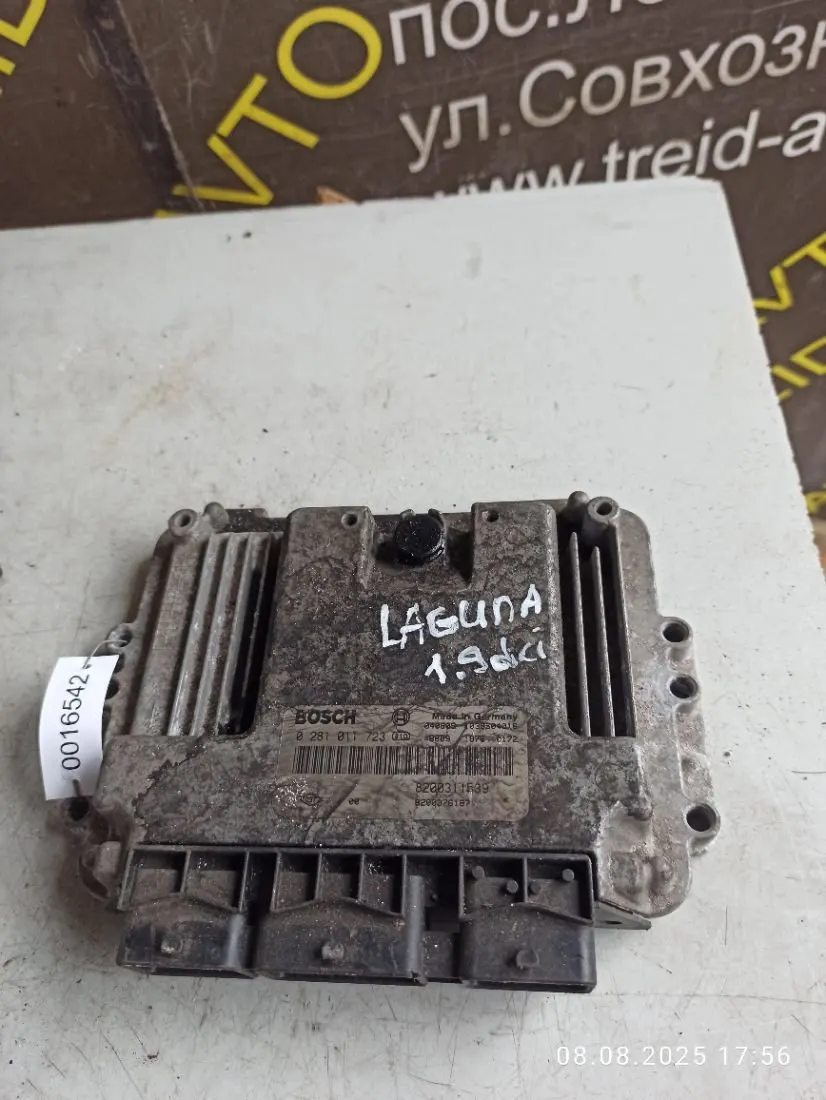 блок управления двигателем Renault Laguna 2 поколение 0281011723