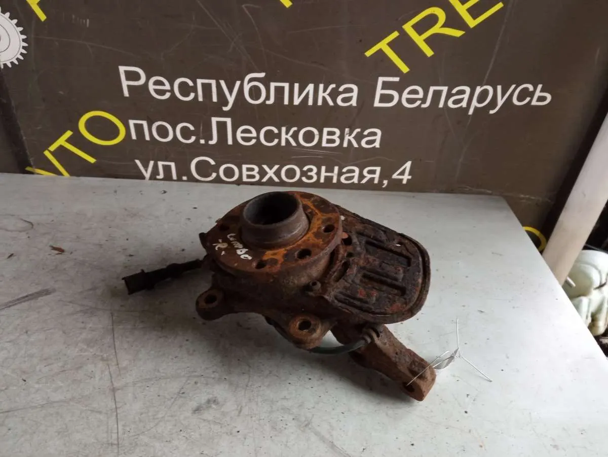Ступица передняя правая Opel Combo C