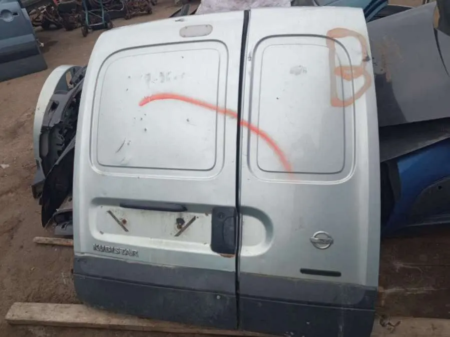 Дверь распашная задняя правая Renault Kangoo 1 поколение