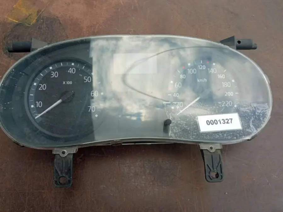 Щиток приборов (приборная панель) Renault Clio 2 поколение