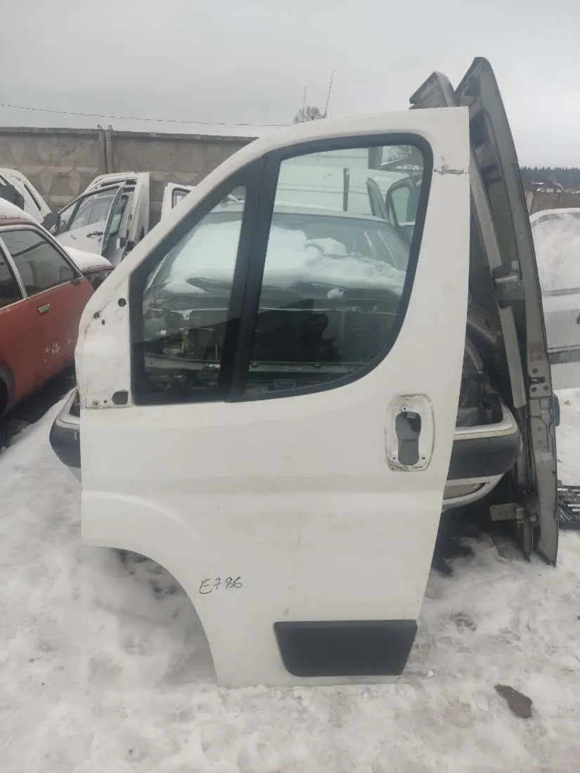 Дверь передняя левая Peugeot Boxer
