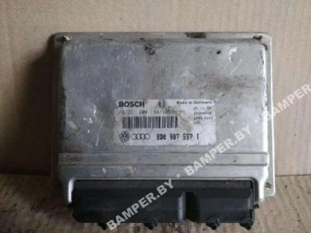 блок управления двигателем Audi A4 1 поколение (B5) 8D0907558T