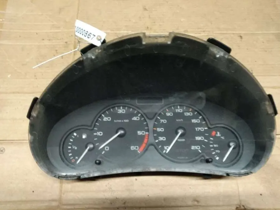 Щиток приборов (приборная панель) Peugeot 206 1 поколение
