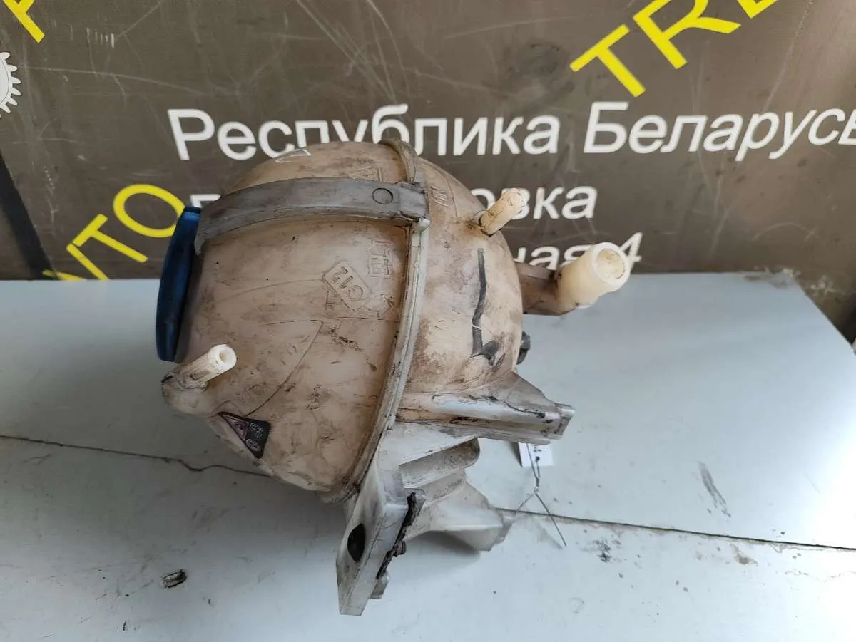 Расширительный бачок Volkswagen Crafter — фото 2