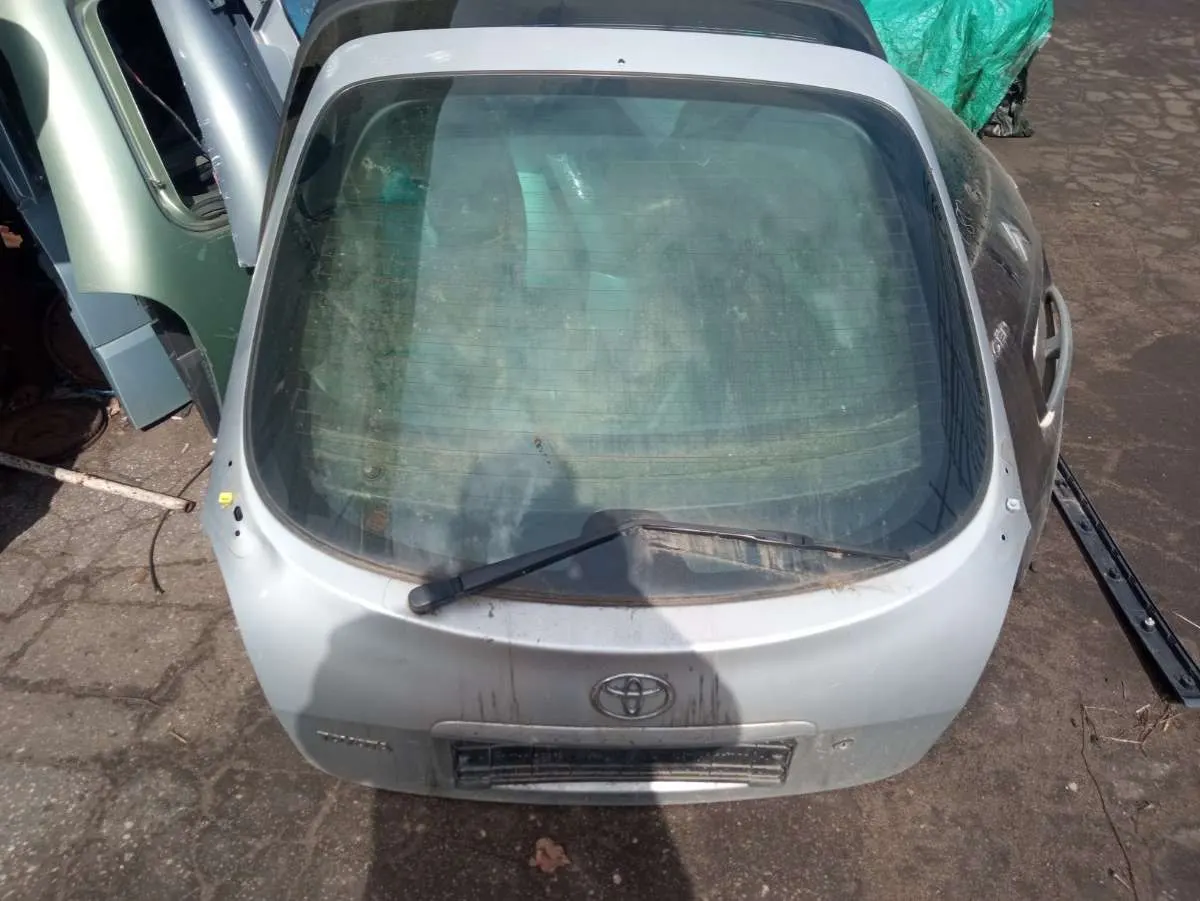 Крышка багажника (дверь 3-5) Toyota Corolla E110