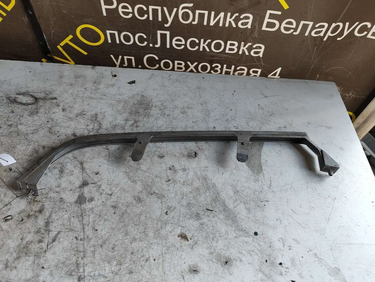 Накладка (ресничка) фары правой Citroen Xantia 1 поколение [рестайлинг] Артикул IMP-260602-09910