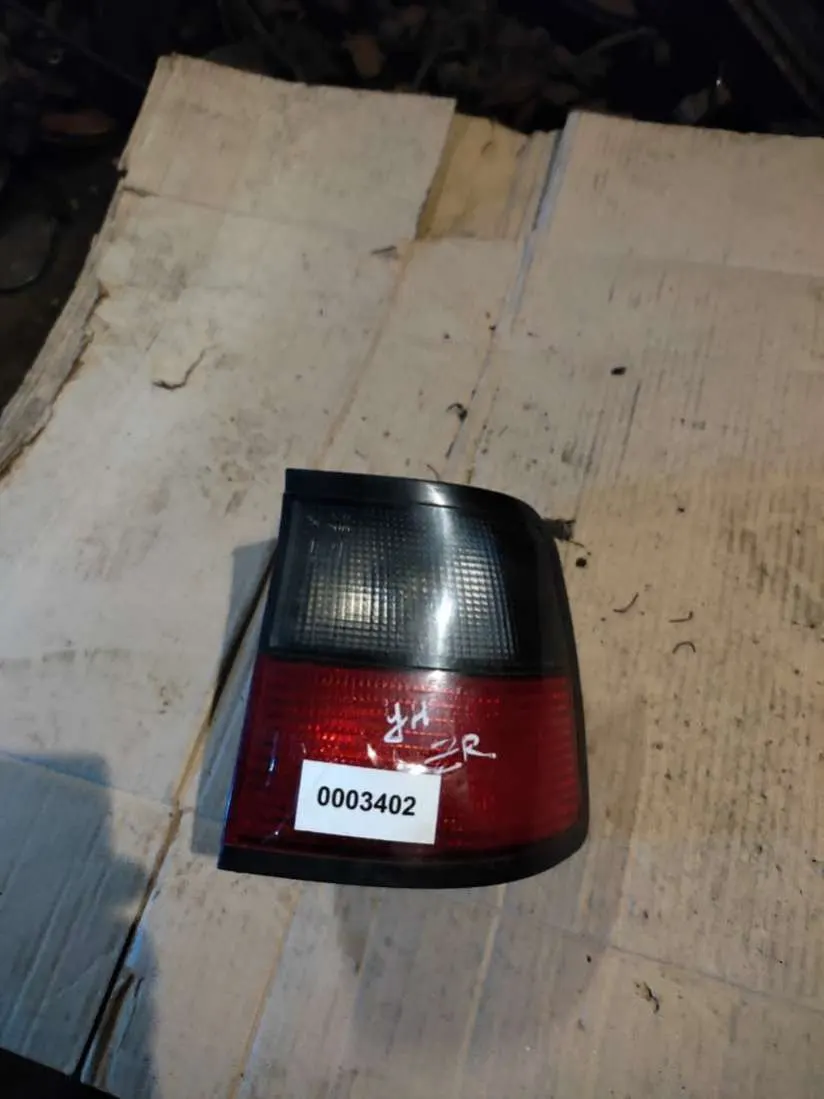 Фонарь задний правый Citroen Xantia 1 поколение