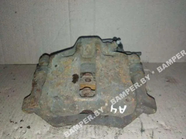 Суппорт передний правый Audi A4 1 поколение (B5)