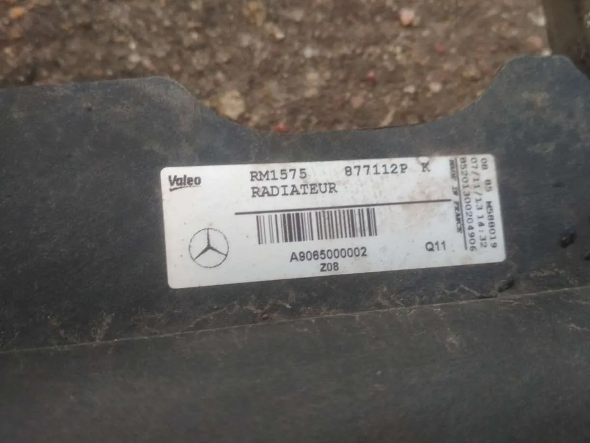 радиатор основной Mercedes-Benz Sprinter — фото 3