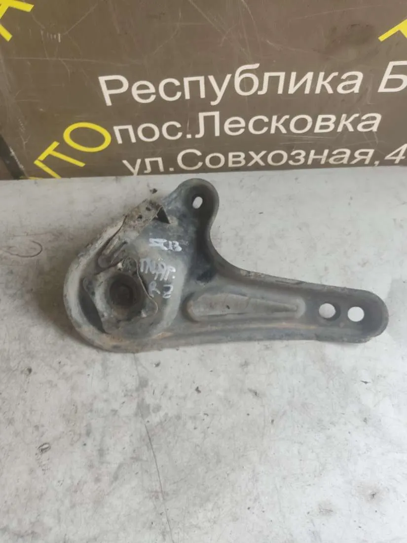 Кронштейн подрамника Toyota Sienna 3 поколение — фото 2