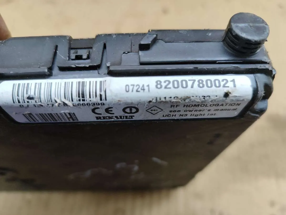 блок комфорта Renault Megane 2 поколение 8200780021