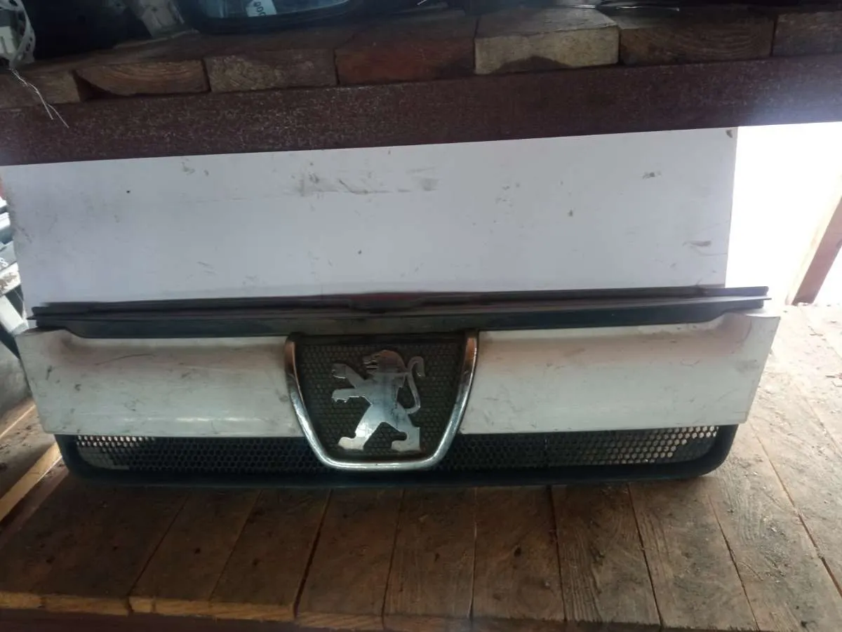 решетка радиатора Peugeot Boxer