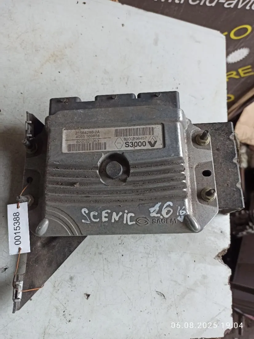 блок управления двигателем Renault Scenic 2 поколение 215842882A — фото 2