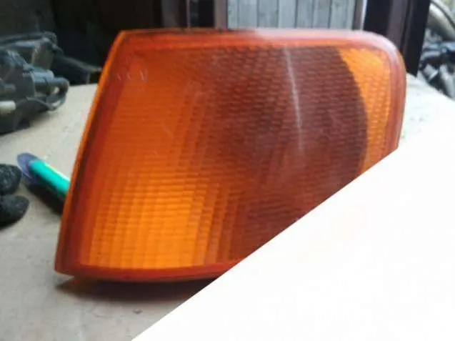 Поворотник левый Ford Transit