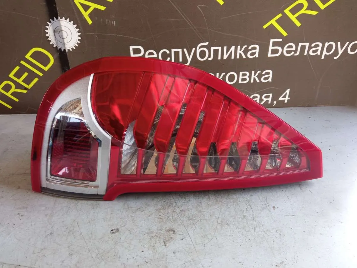 Фонарь задний левый Renault Scenic 3 поколение