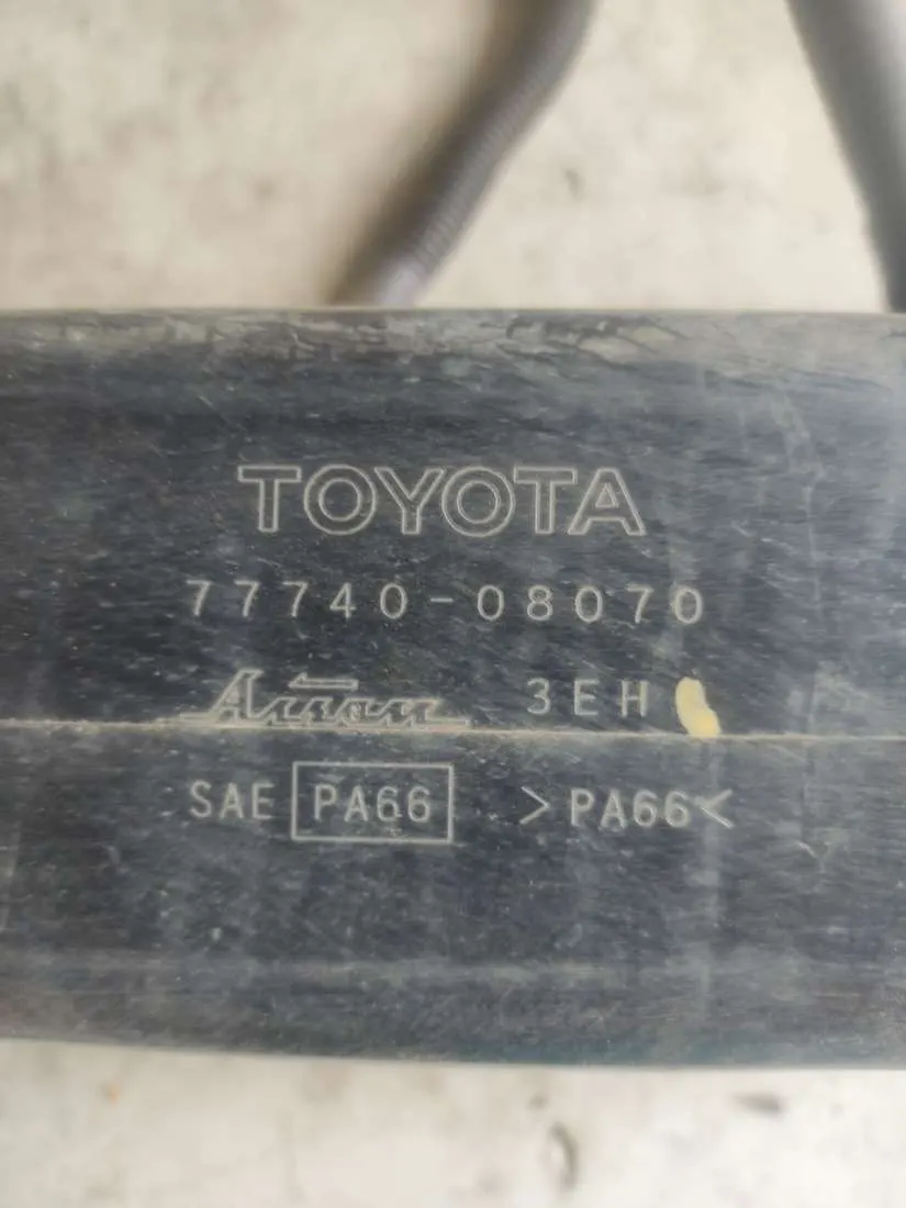 Адсорбер (фильтр угольный) Toyota Sienna 3 поколение 7774008070 — фото 2