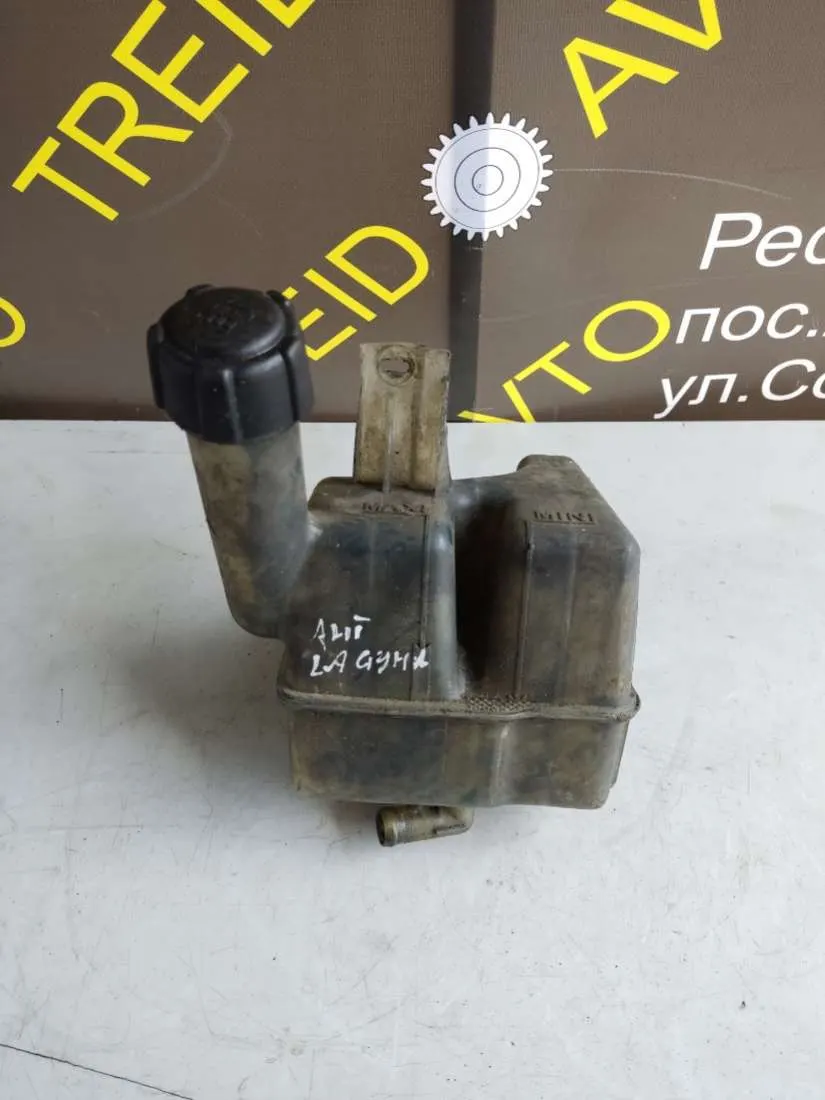 Расширительный бачок Renault Laguna 2 поколение 8200008864