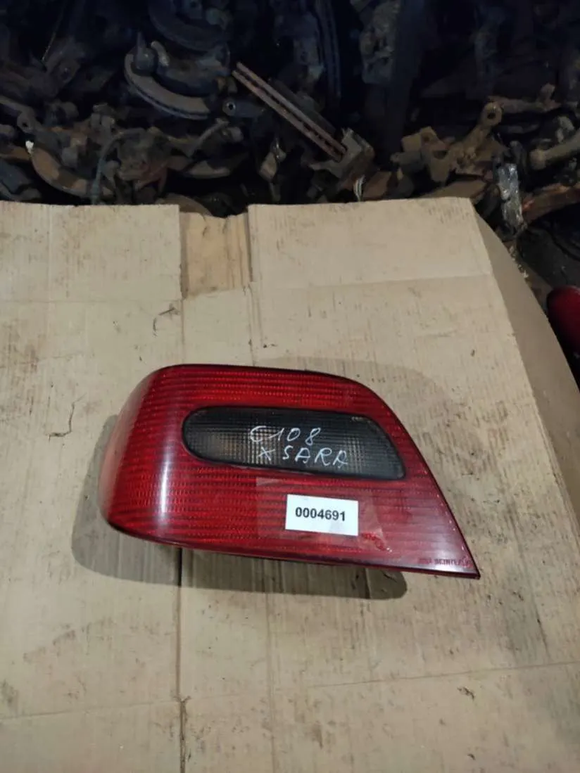 Фонарь задний левый Citroen Xsara 1 поколение