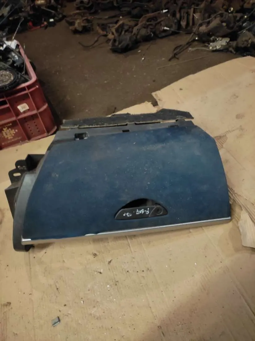 бардачок Peugeot 807 1 поколение