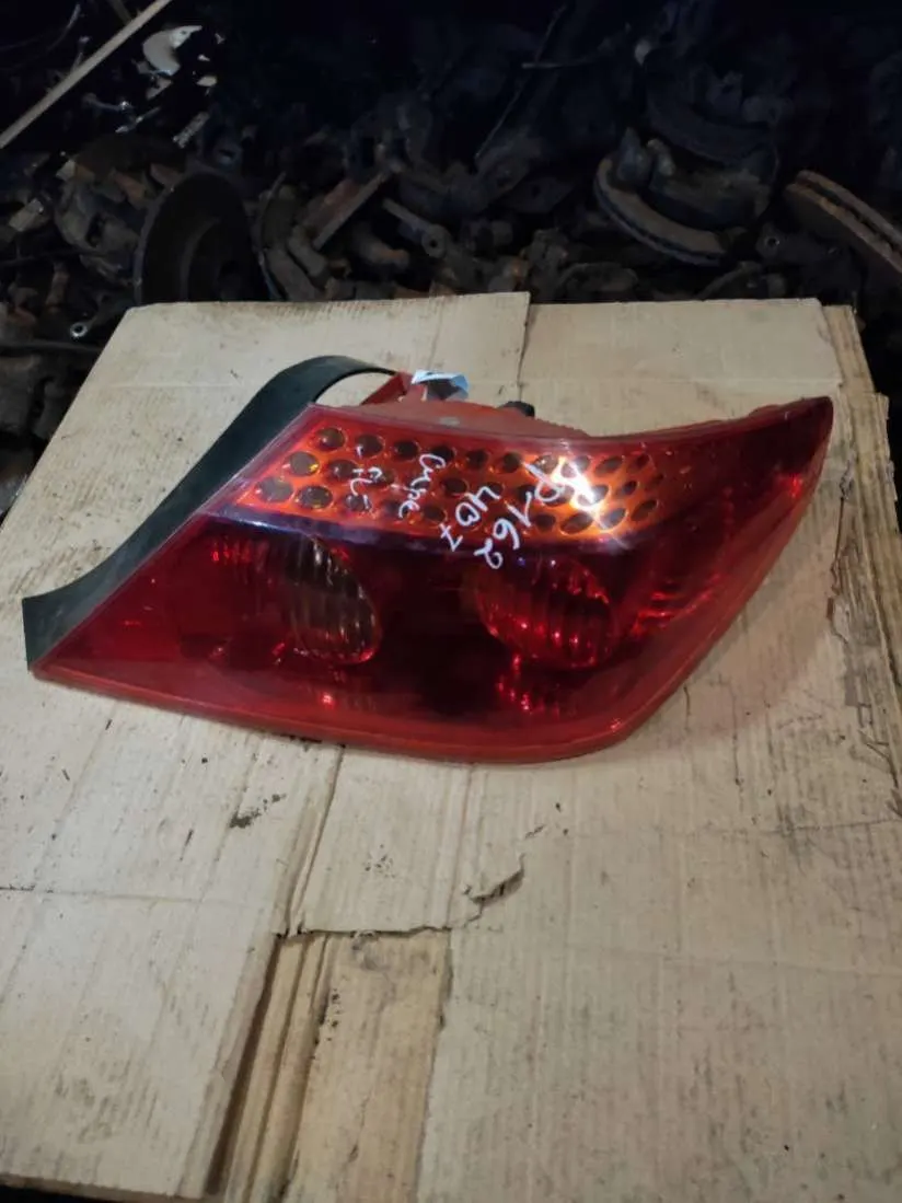 Фонарь задний правый Peugeot 407 1 поколение