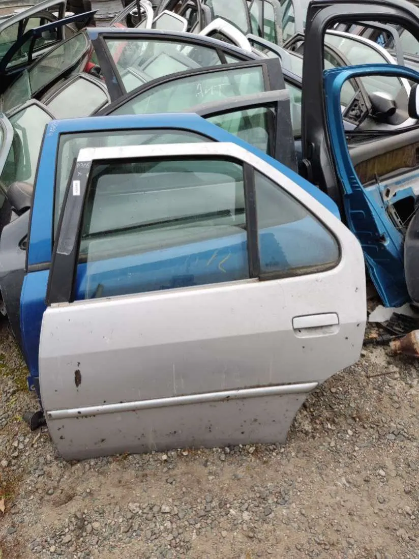 Дверь задняя левая Peugeot 306 1 поколение [рестайлинг]