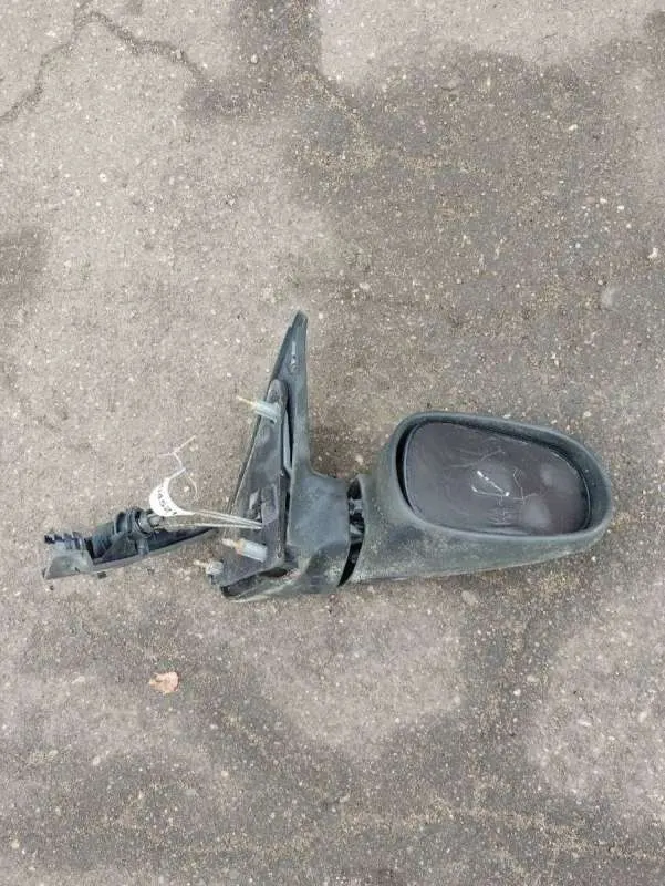 Зеркало правое Renault Clio 1 поколение
