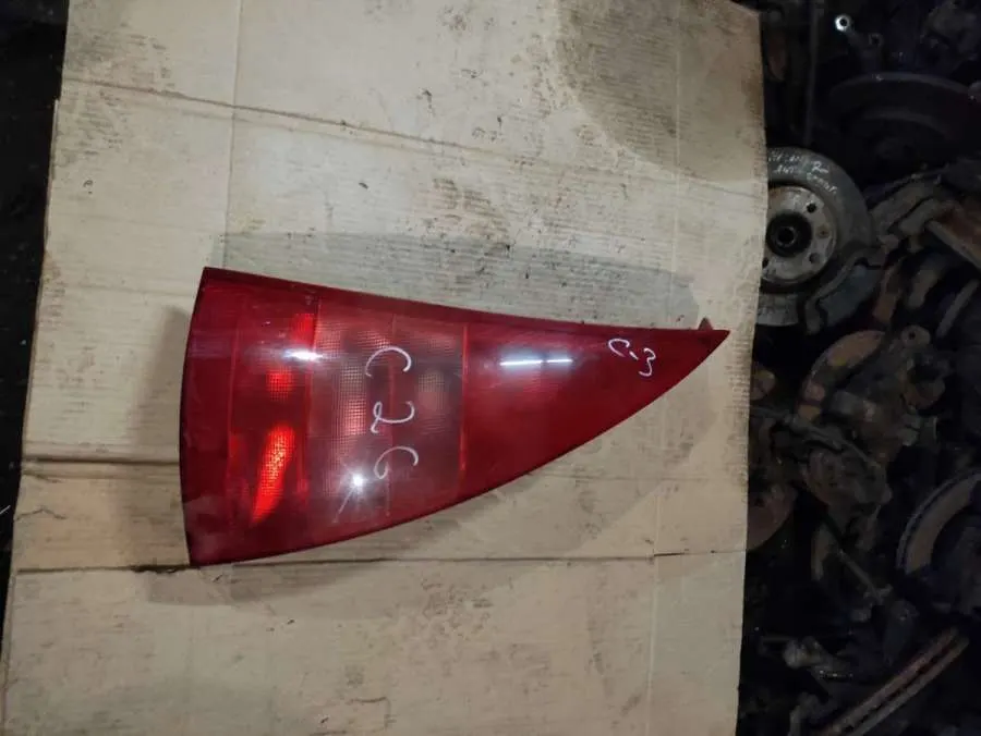Фонарь задний левый Citroen C3 1 поколение