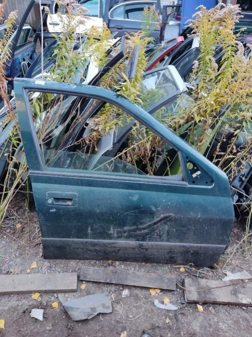 Дверь передняя правая Peugeot 406 1 поколение
