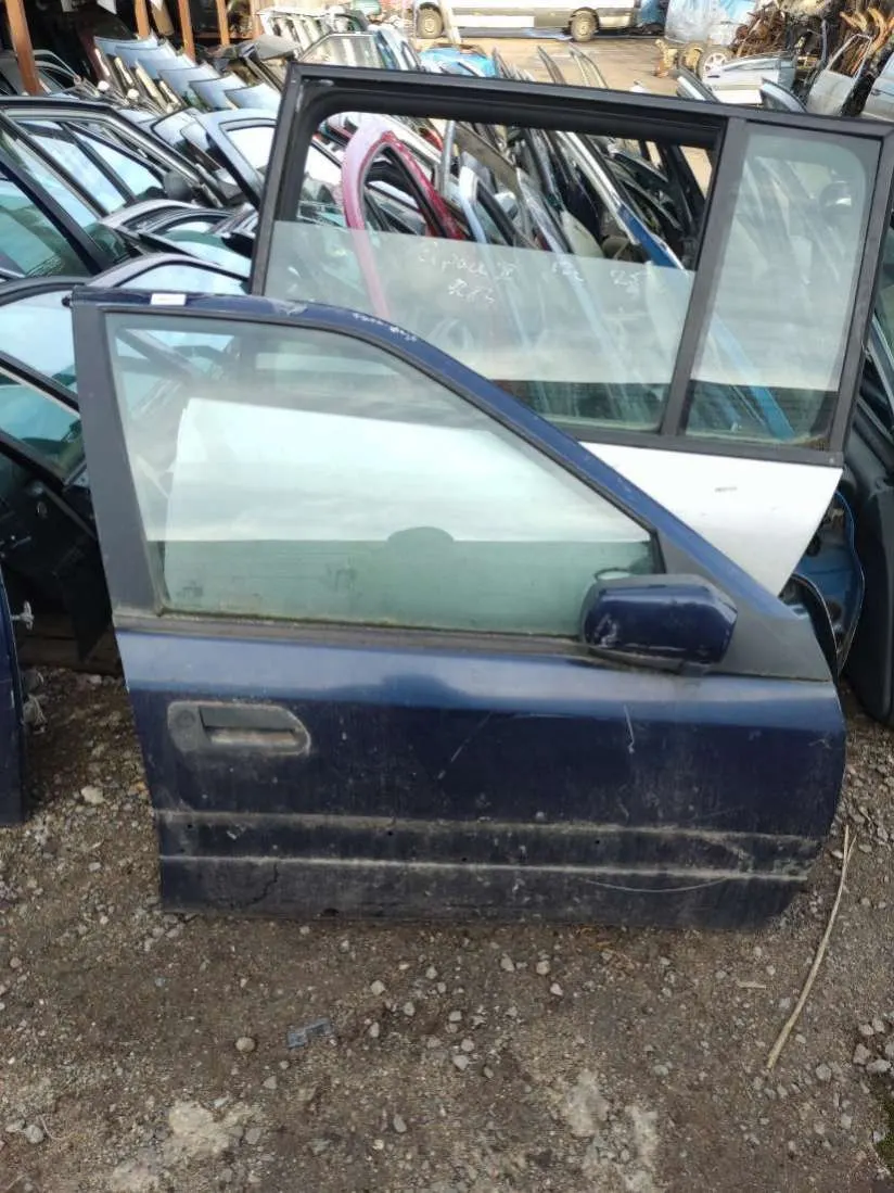 Дверь передняя правая Citroen Xantia 1 поколение
