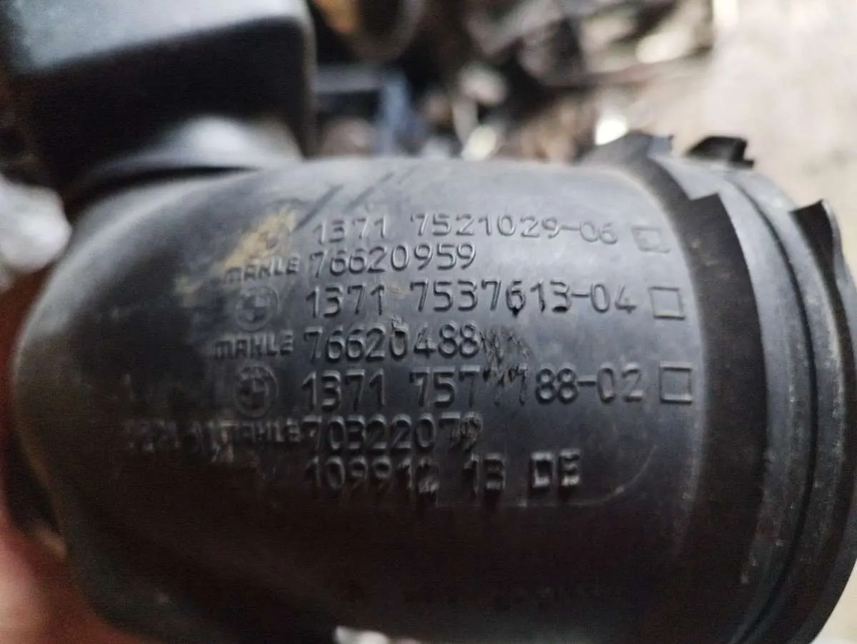 патрубок воздушного фильтра BMW 5 серия E60/E61 13717521029 — фото 2