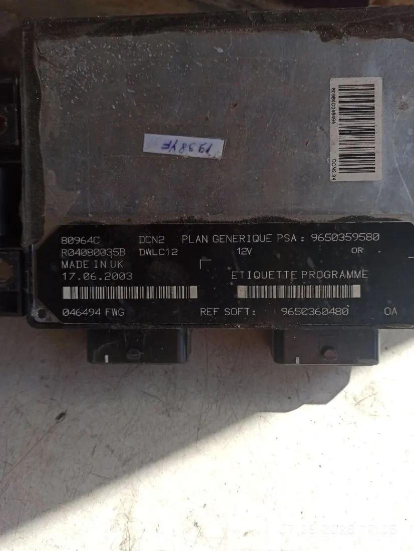 блок управления двигателем Peugeot Partner 1 поколение 9650359580