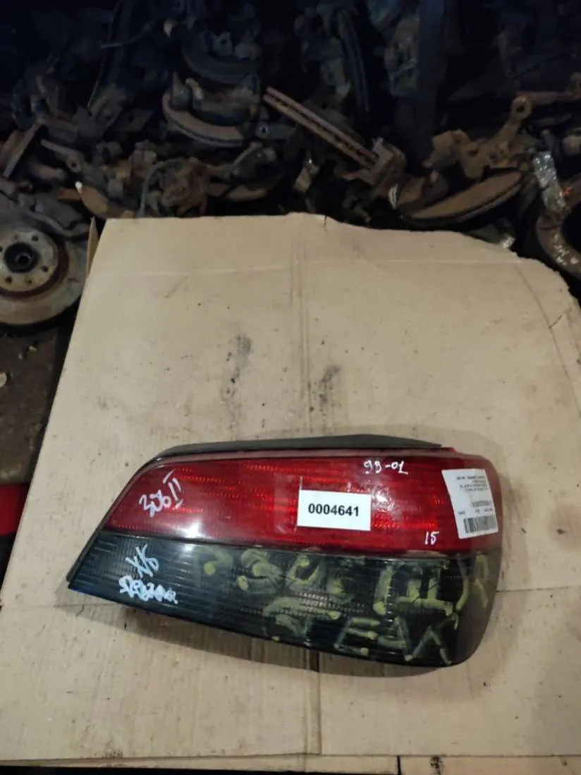Фонарь задний правый Peugeot 306 1 поколение [рестайлинг]