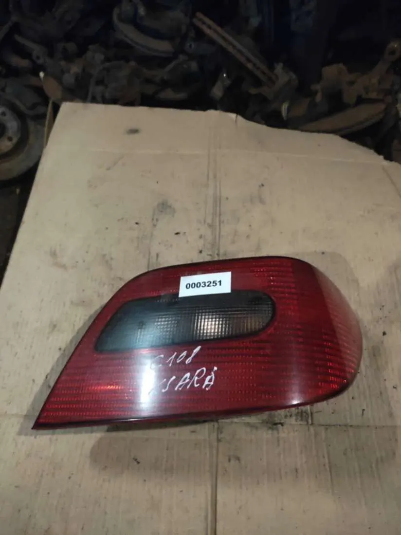 Фонарь задний правый Citroen Xsara 1 поколение