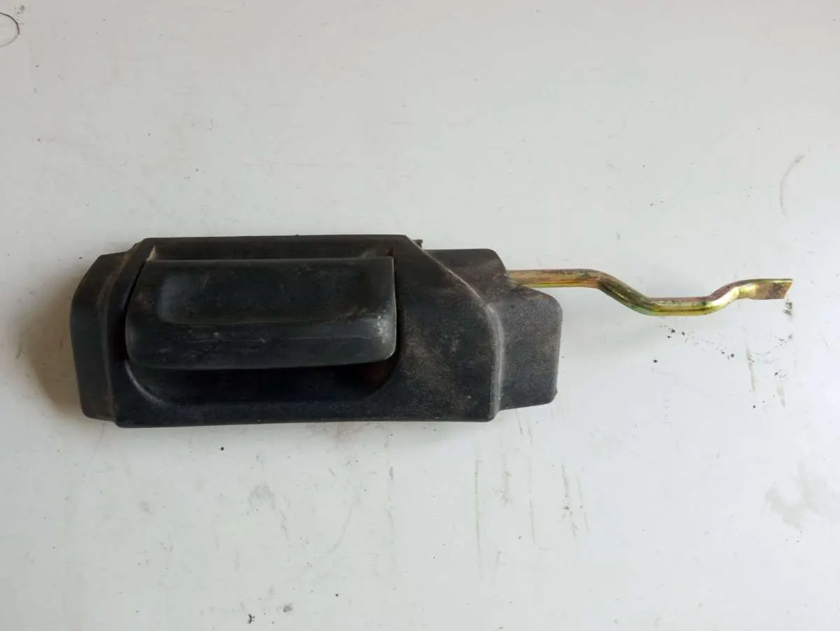 Ручка внутренняя задняя правая Volkswagen Transporter T4 721843642A