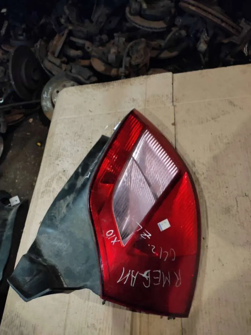 Фонарь задний левый Renault Megane 2 поколение