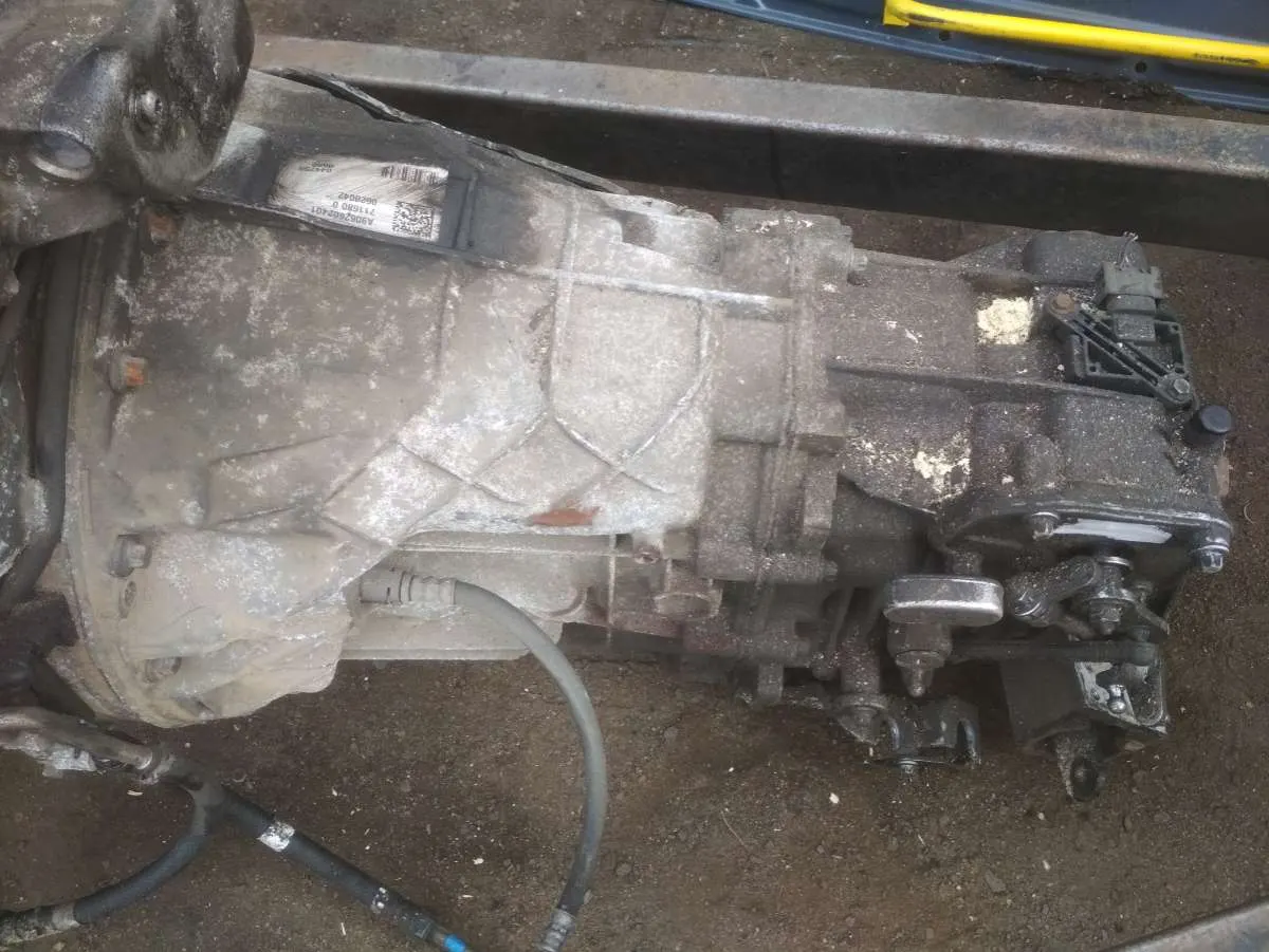 КПП механическая (МКПП) 6-ступенчатая Mercedes-Benz Sprinter A9062602401