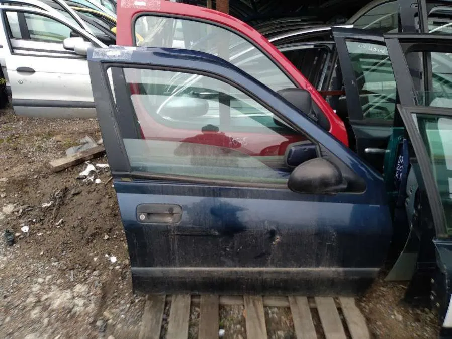 Дверь передняя правая Peugeot 406 1 поколение