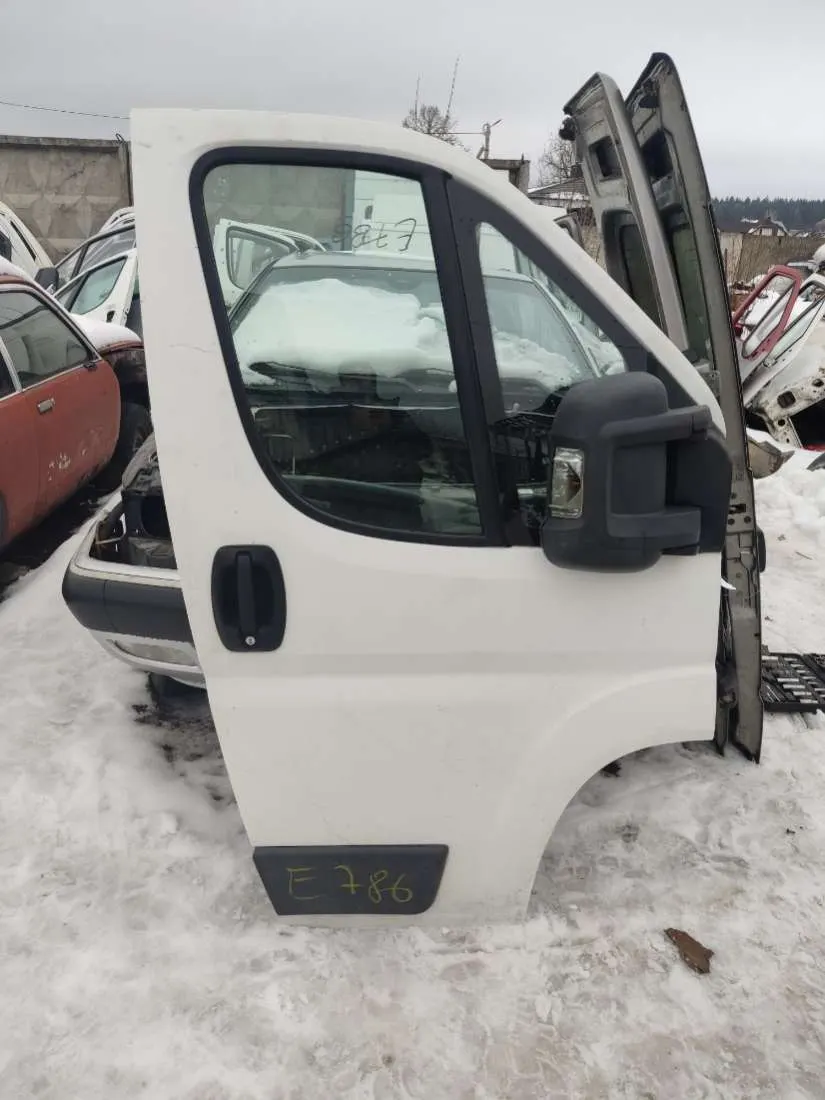 Дверь передняя правая Peugeot Boxer