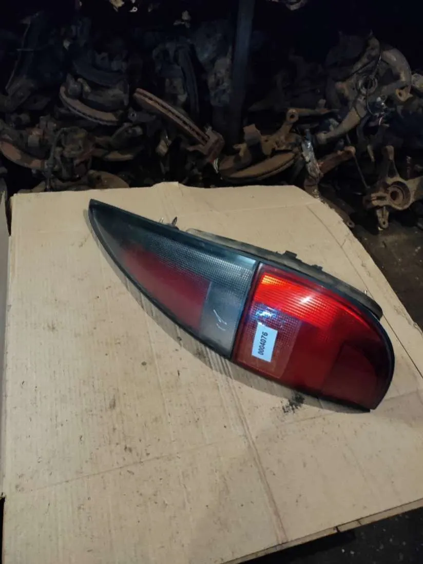 Фонарь задний правый Renault Laguna 1 поколение