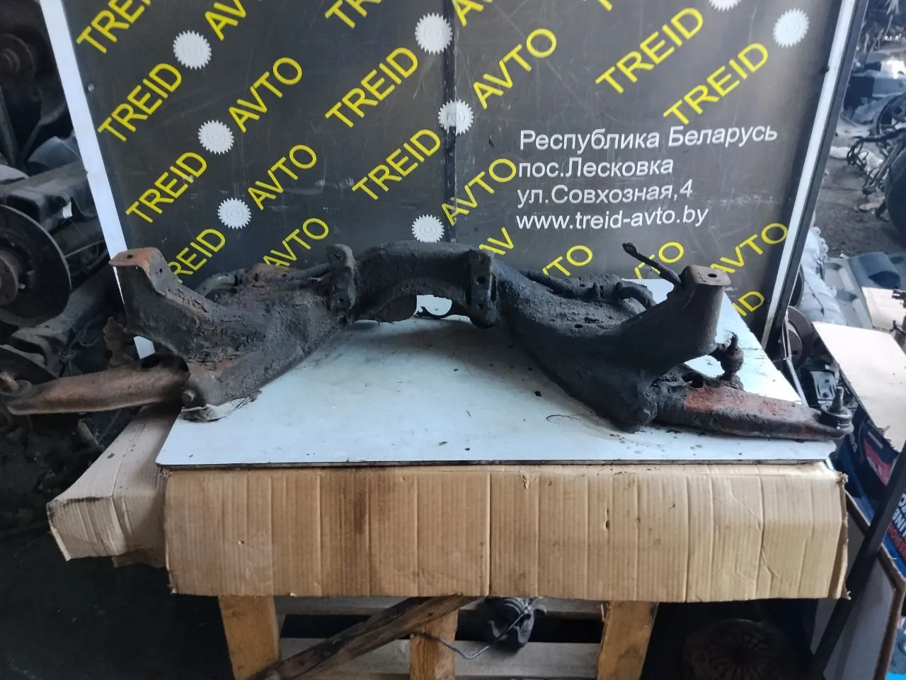 Балка подвески передняя (подрамник) Mitsubishi Carisma 1 поколение [рестайлинг]