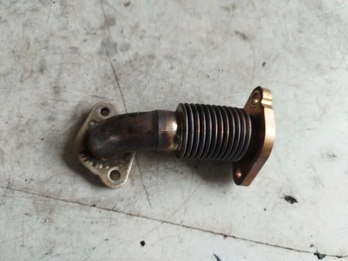 патрубок (трубка) EGR Mercedes-Benz Sprinter 6511411004