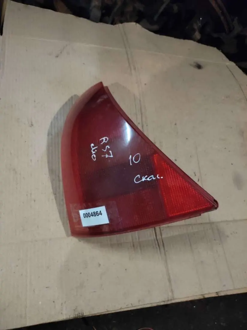Фонарь задний левый Renault Clio 2 поколение