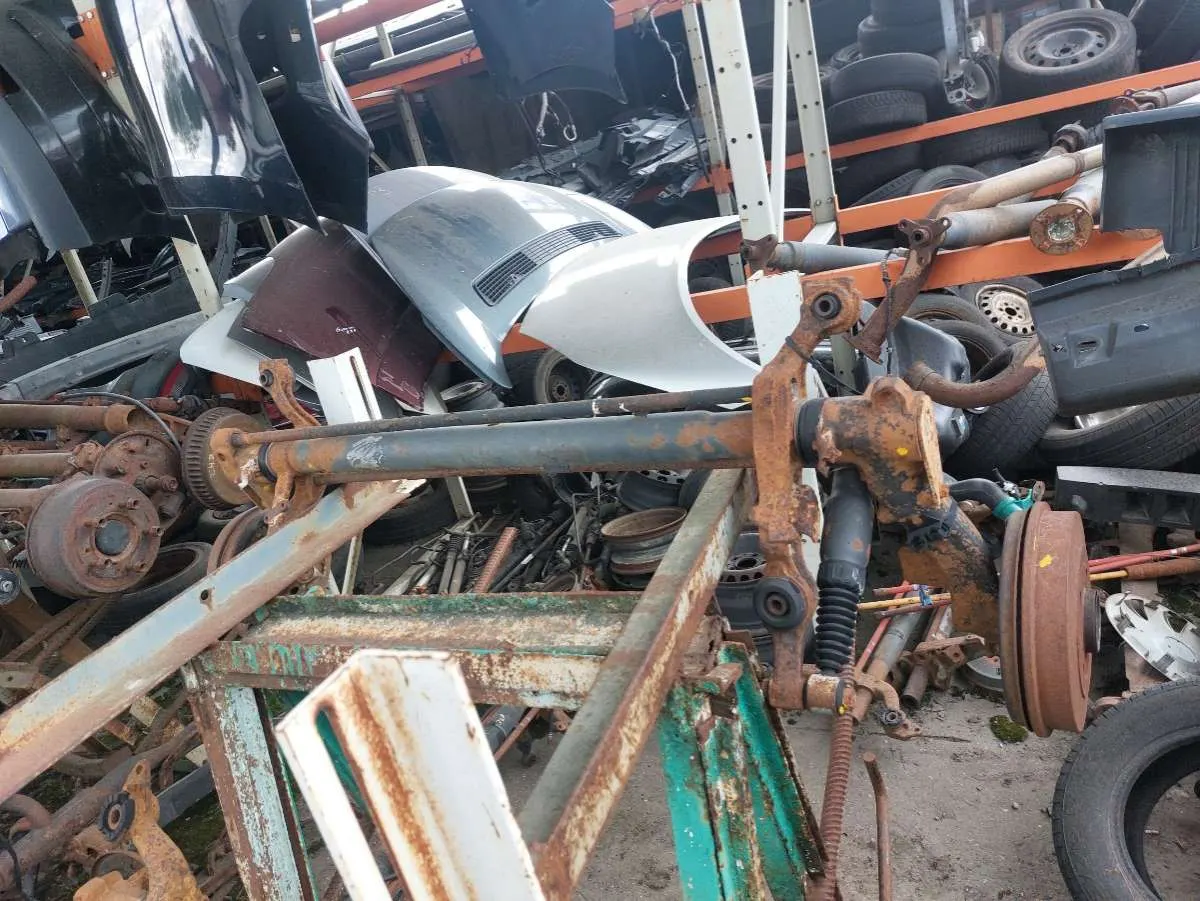 Балка подвески задняя Citroen Saxo 1 поколение