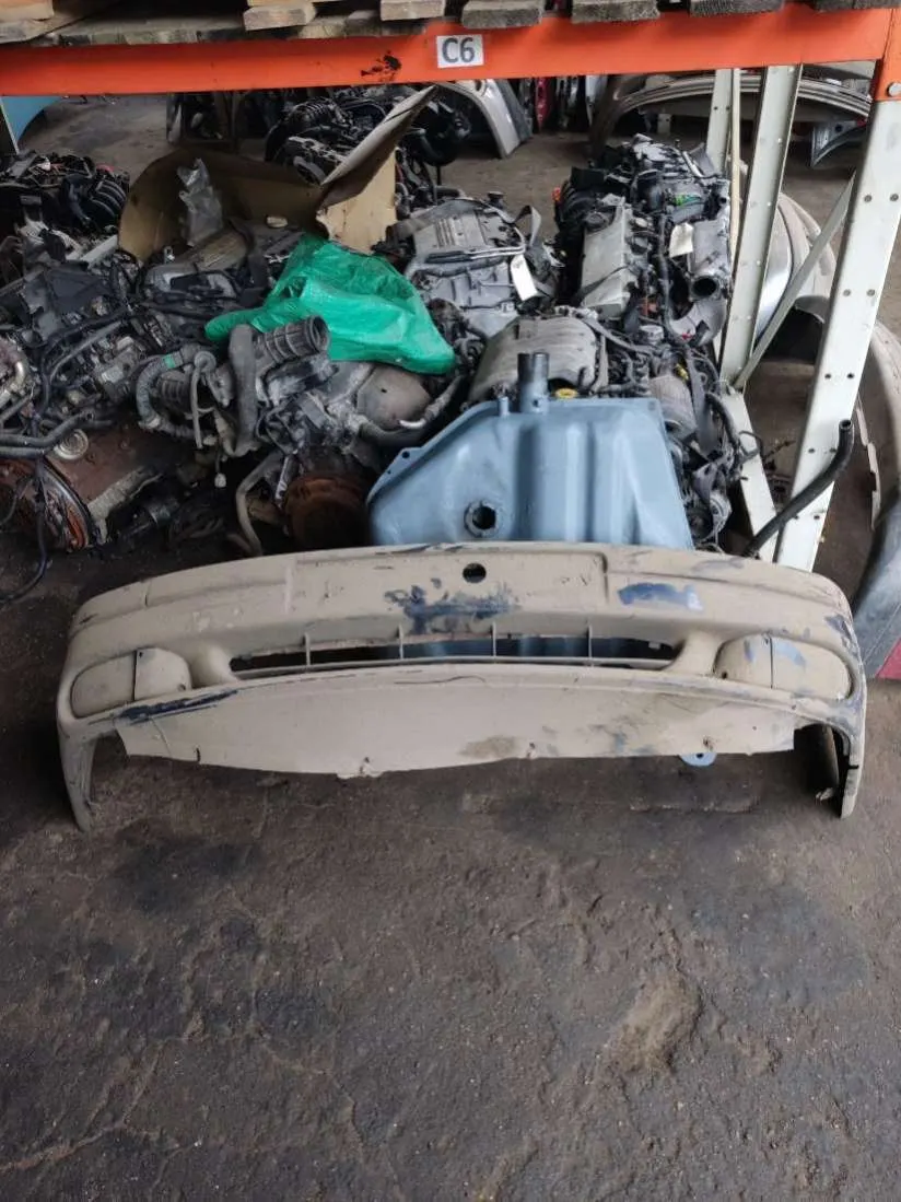 бампер передний Renault Laguna 1 поколение