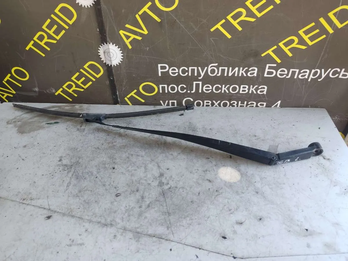 Щеткодержатели (поводок стеклоочистителя, дворник) Toyota Sienna 3 поколение