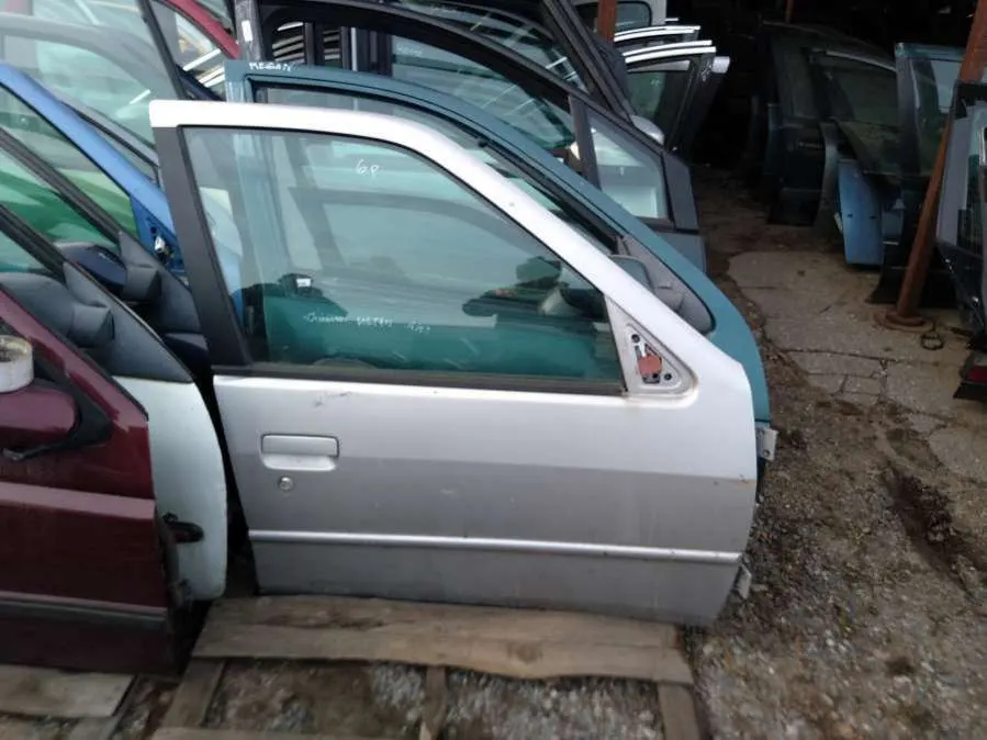 Дверь передняя правая Peugeot 306 1 поколение [рестайлинг]