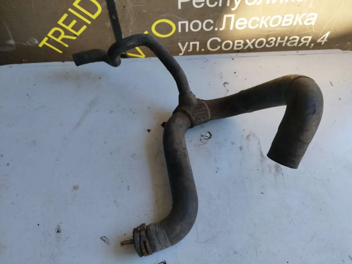 Патрубок радиатора Ford Escort (North America) 5 поколение 95AB8B273BA