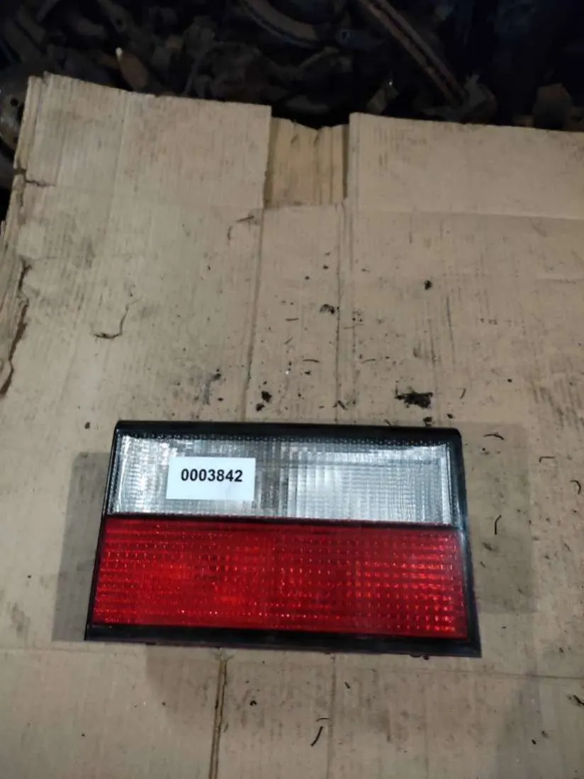 Фонарь крышки багажника левый Citroen Xantia 1 поколение