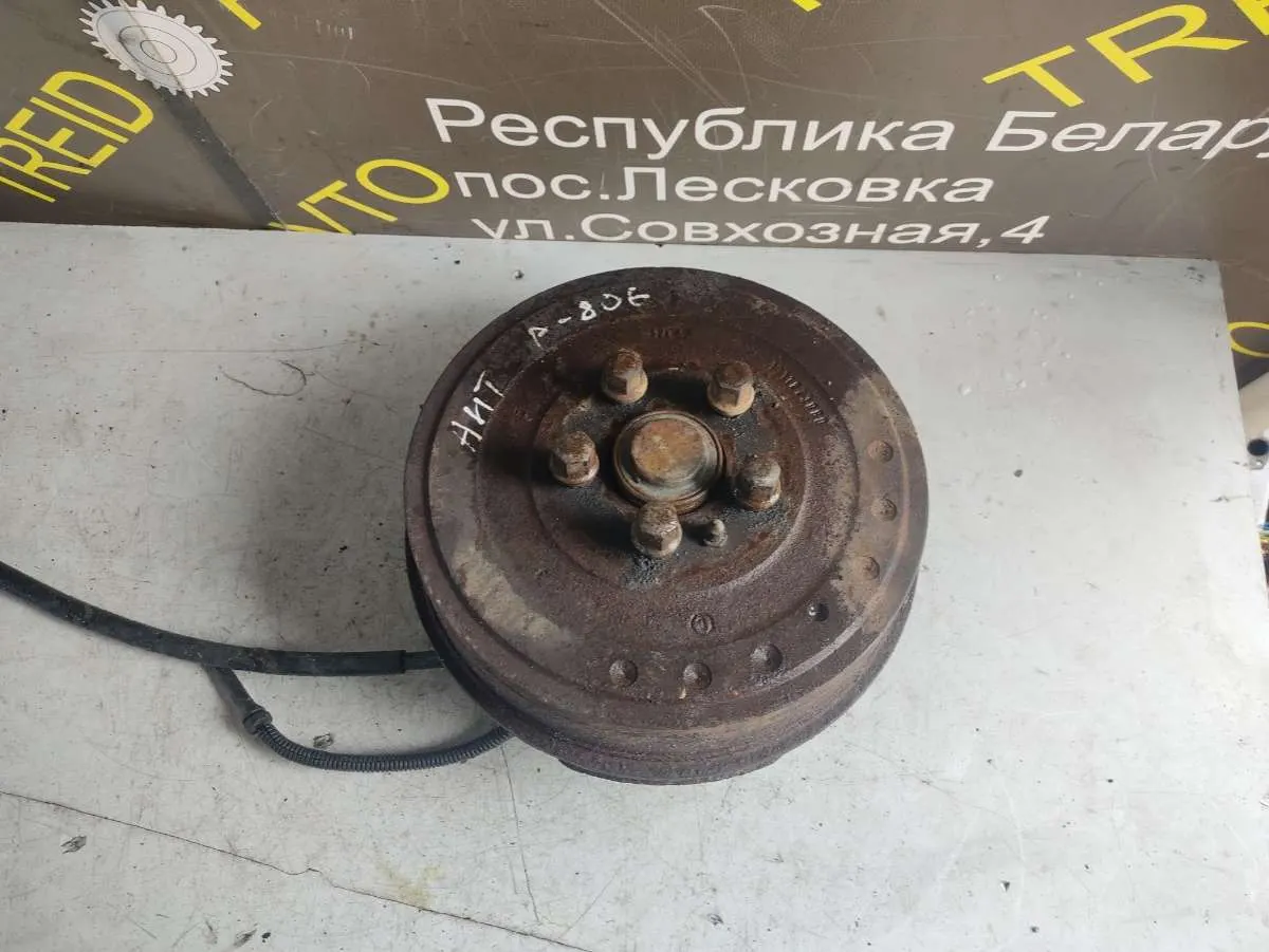 Ступица задняя левая Peugeot 806 221